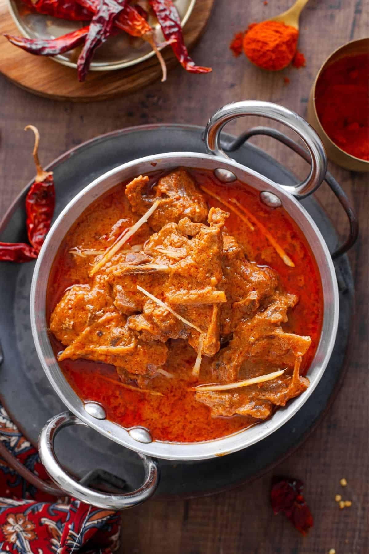 Laal Maas